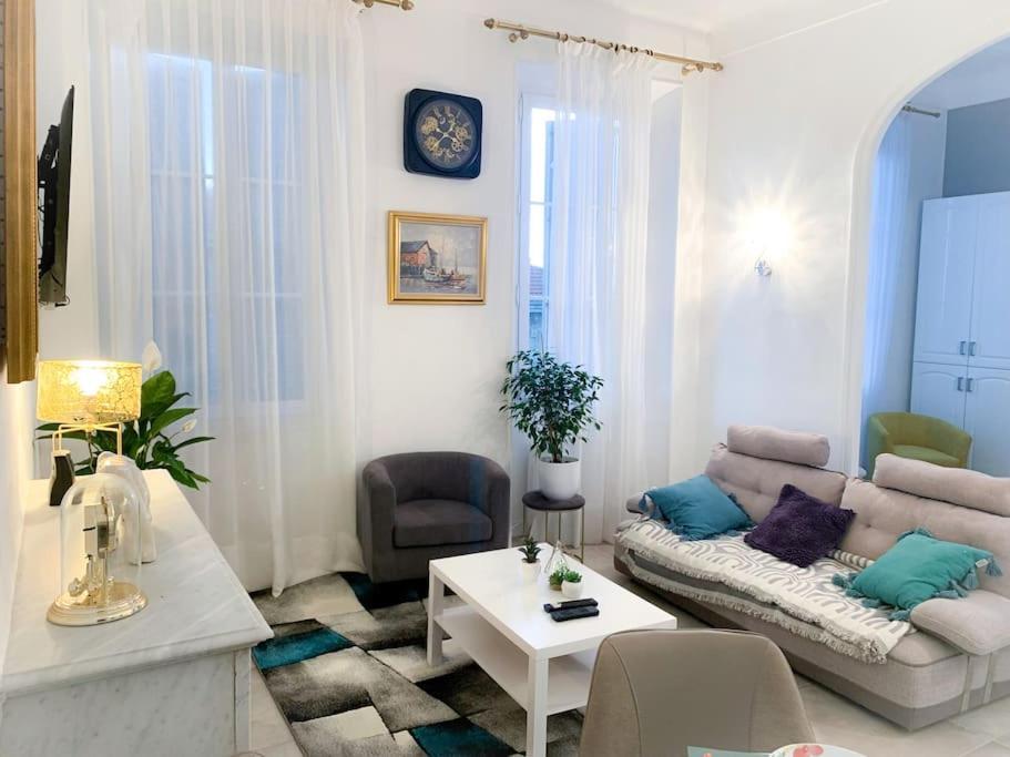 Perle D'Azur: Raffinement Unique Lägenhet Grasse Exteriör bild